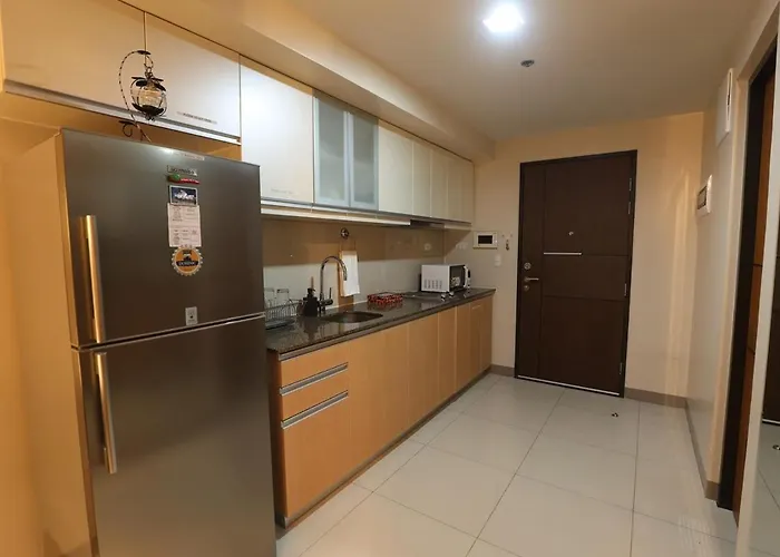1br At One Uptown In Bgc *
